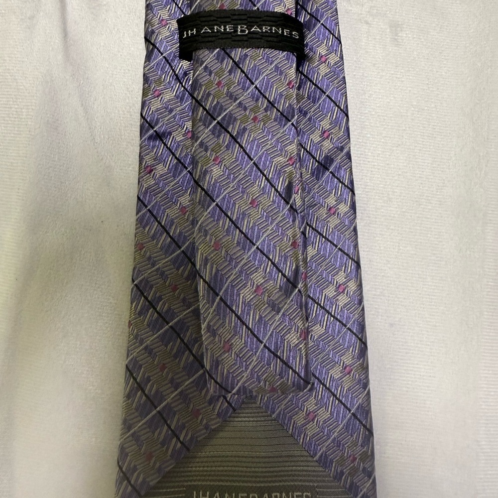Jhane Barnes Lavender and Gray Geometric Tie